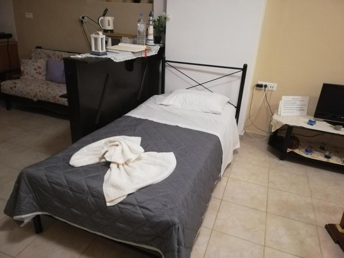 Appartement Mantilaria à Fira  Extérieur photo
