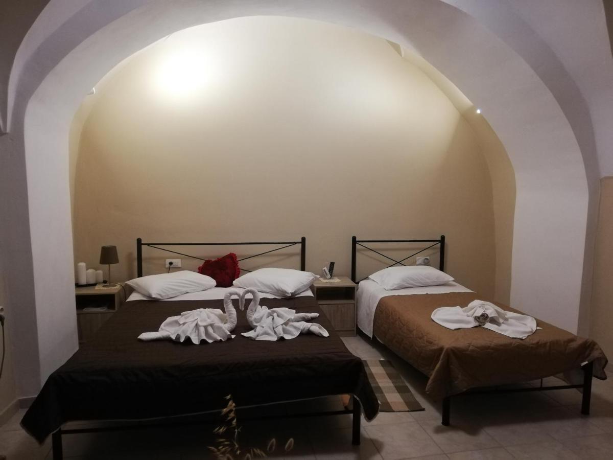 Appartement Mantilaria à Fira  Extérieur photo