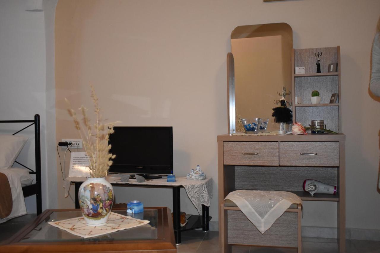 Appartement Mantilaria à Fira  Extérieur photo