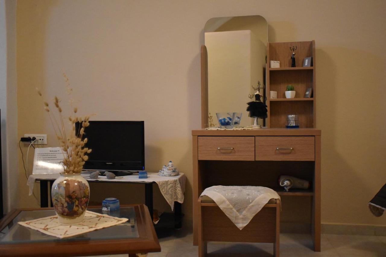 Appartement Mantilaria à Fira  Extérieur photo