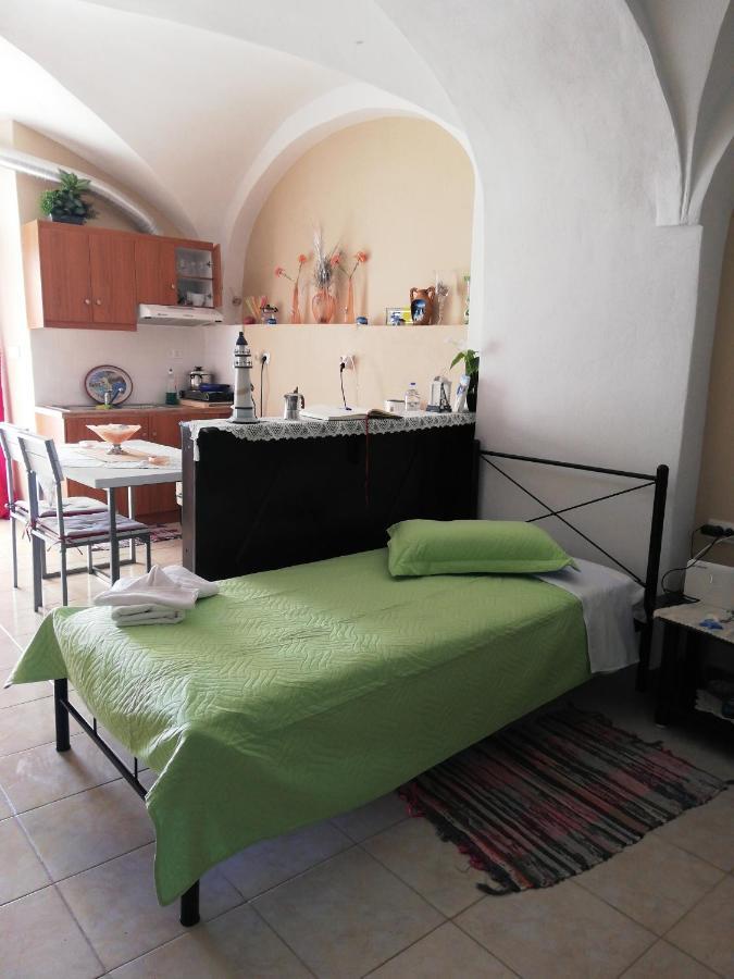 Appartement Mantilaria à Fira  Extérieur photo